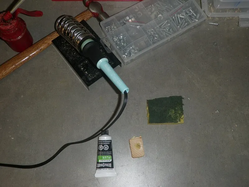 Your Soldering Iron Is Lying to You: The Hidden Temperature Problem Wrecking Your Builds
